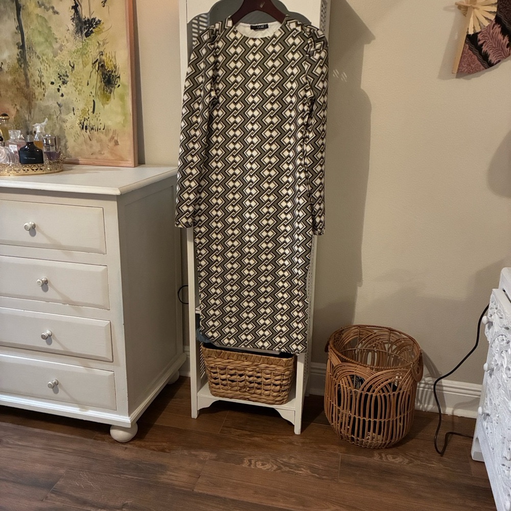 Quiz Long Sleeve Dress with Geometric Pattern
